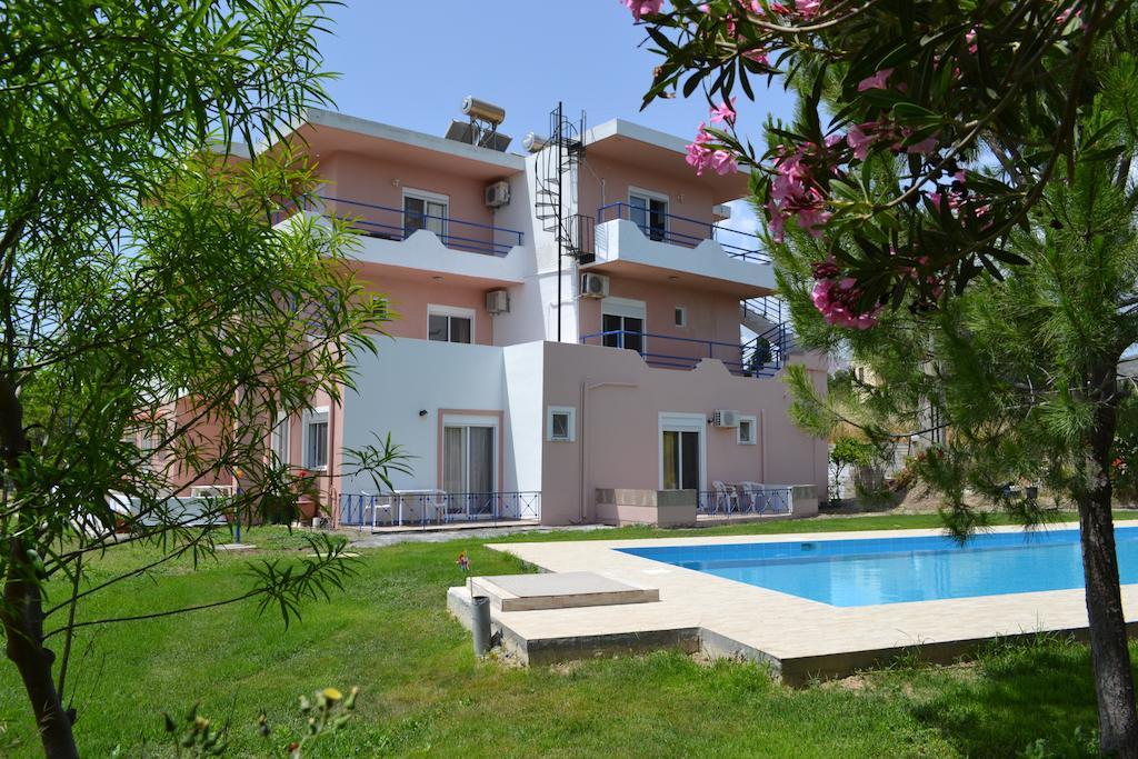 Petasos Apartments 1 غينادي المظهر الخارجي الصورة