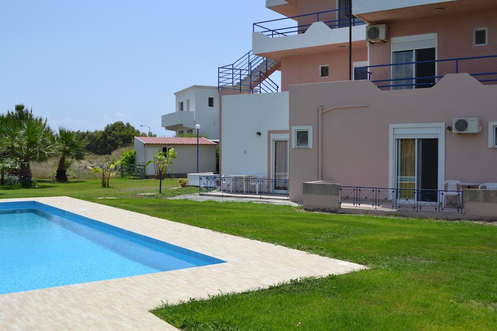 Petasos Apartments 1 غينادي المظهر الخارجي الصورة