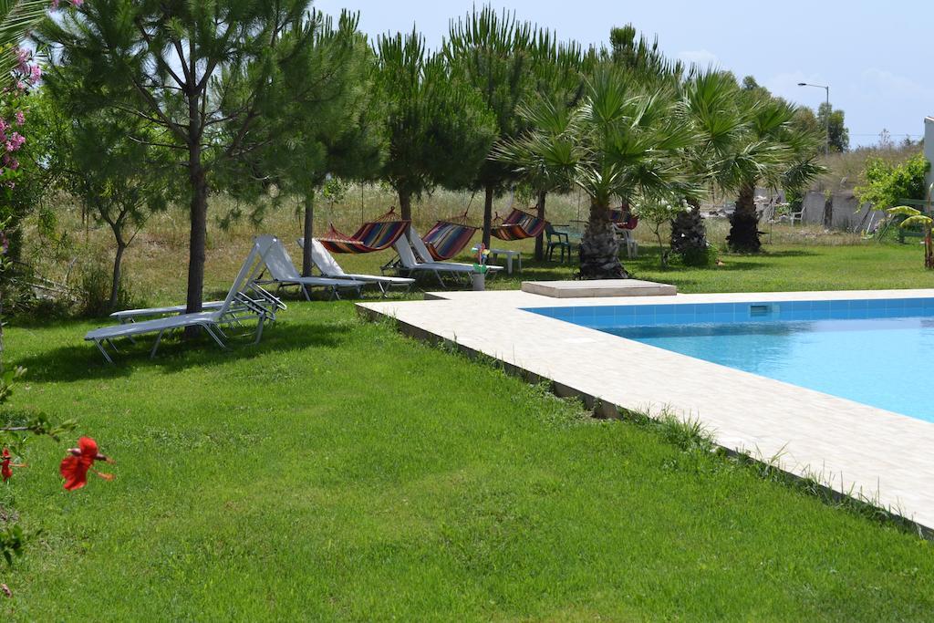 Petasos Apartments 1 غينادي المظهر الخارجي الصورة