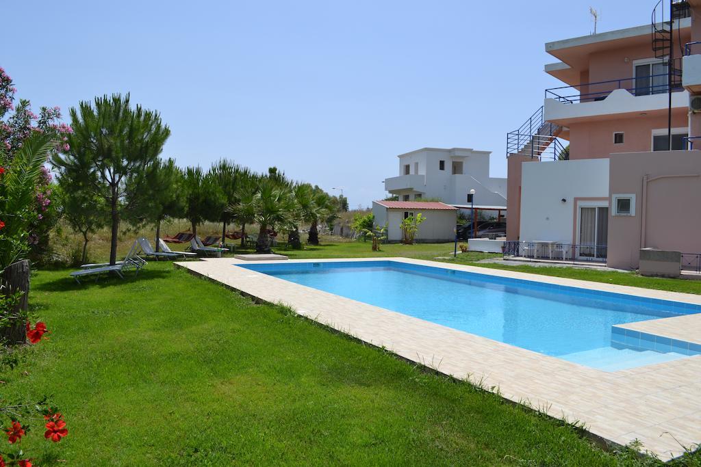 Petasos Apartments 1 غينادي المظهر الخارجي الصورة