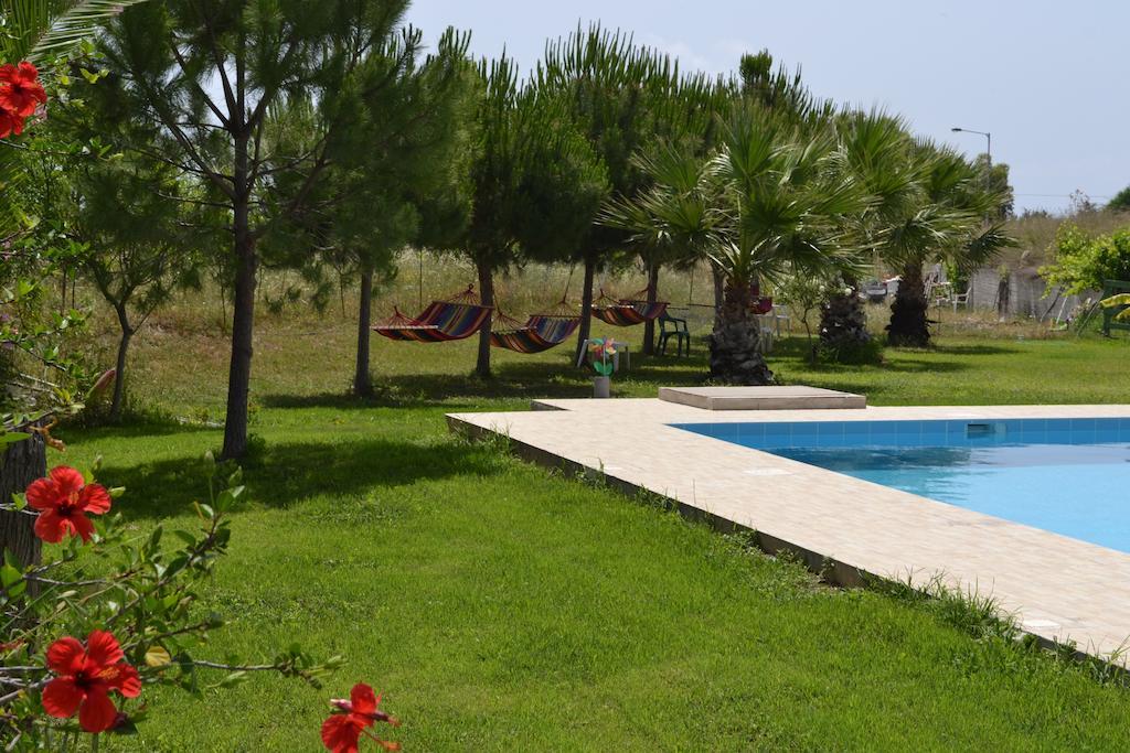 Petasos Apartments 1 غينادي المظهر الخارجي الصورة
