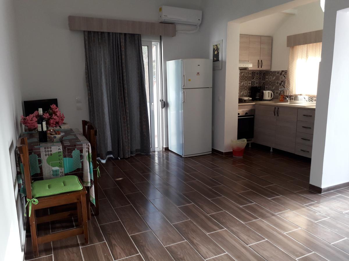 Petasos Apartments 1 غينادي المظهر الخارجي الصورة